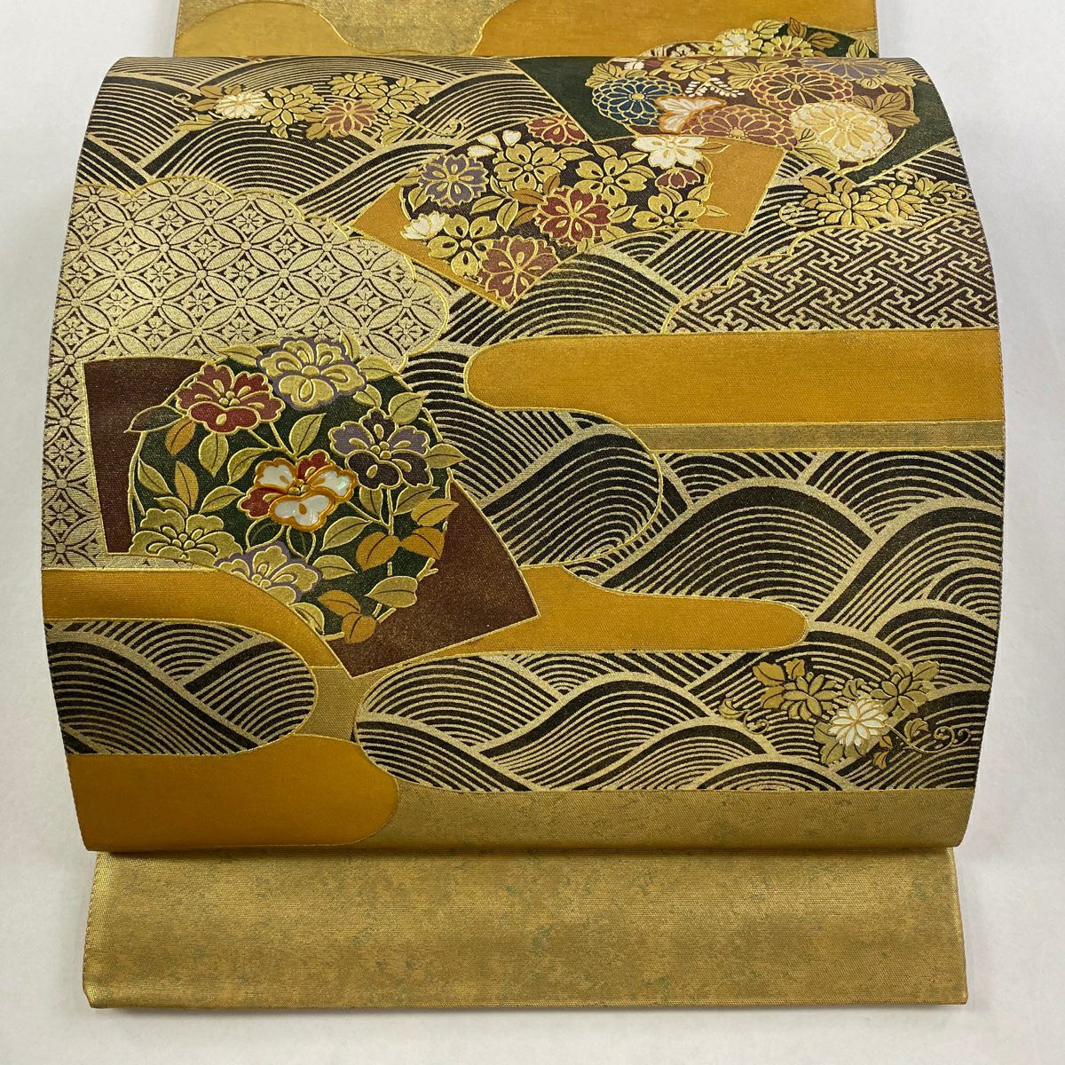【美品】 袋帶 名品級 證書齊全 扇子面 花蝶 螺鈿 金銀彩 金色 大鼓圖案 純蠶絲