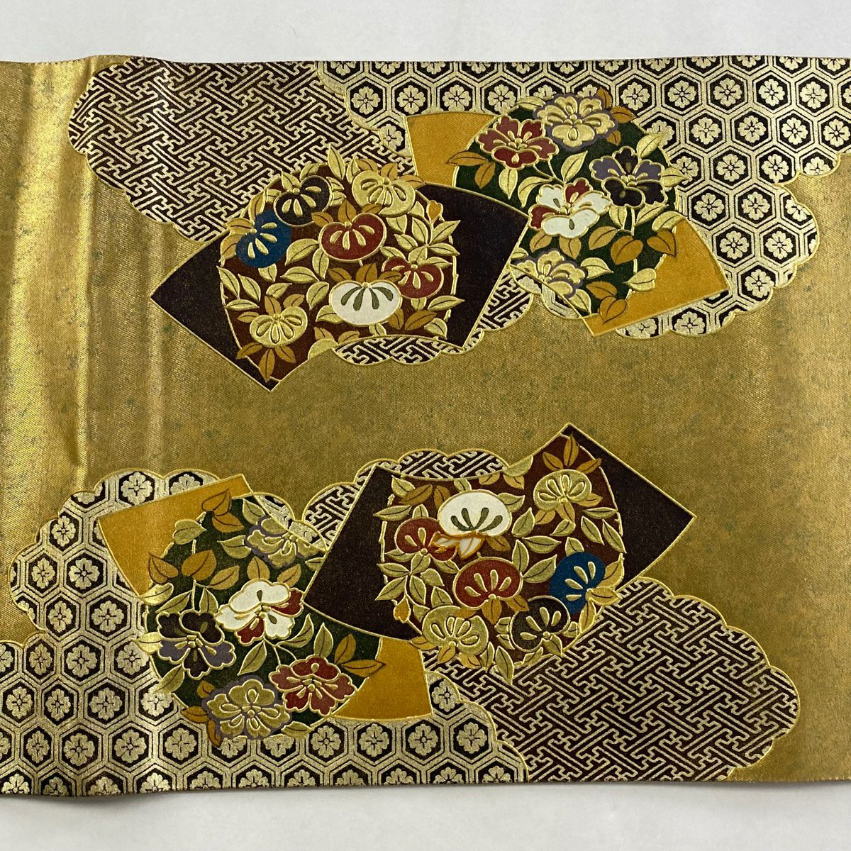 【美品】 袋帶 名品級 證書齊全 扇子面 花蝶 螺鈿 金銀彩 金色 大鼓圖案 純蠶絲