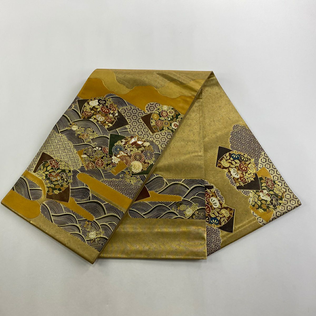 【美品】 袋帶 名品級 證書齊全 扇子面 花蝶 螺鈿 金銀彩 金色 大鼓圖案 純蠶絲
