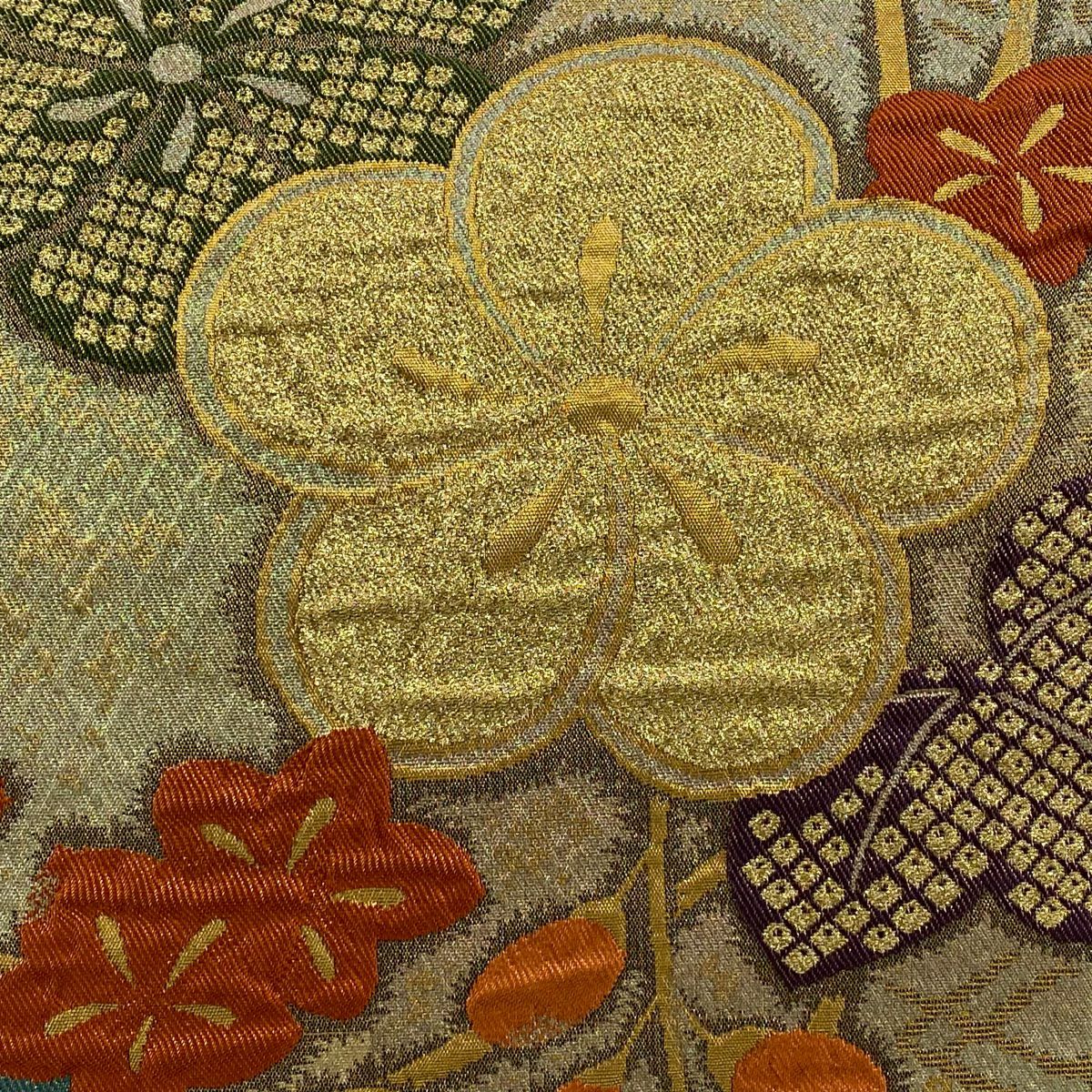 【美品】 袋帶 名品級 關西仕立 草花紋 ねじ梅花 金絲 金金箔 灰綠 六通 純蠶絲