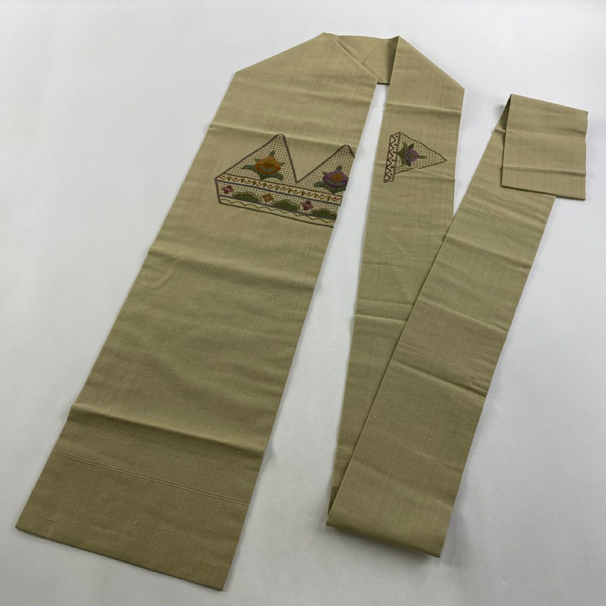 【美品】名古屋帶 秀品級 紬織織 草花紋紋 幾何學刺繡 抹茶 純蠶絲