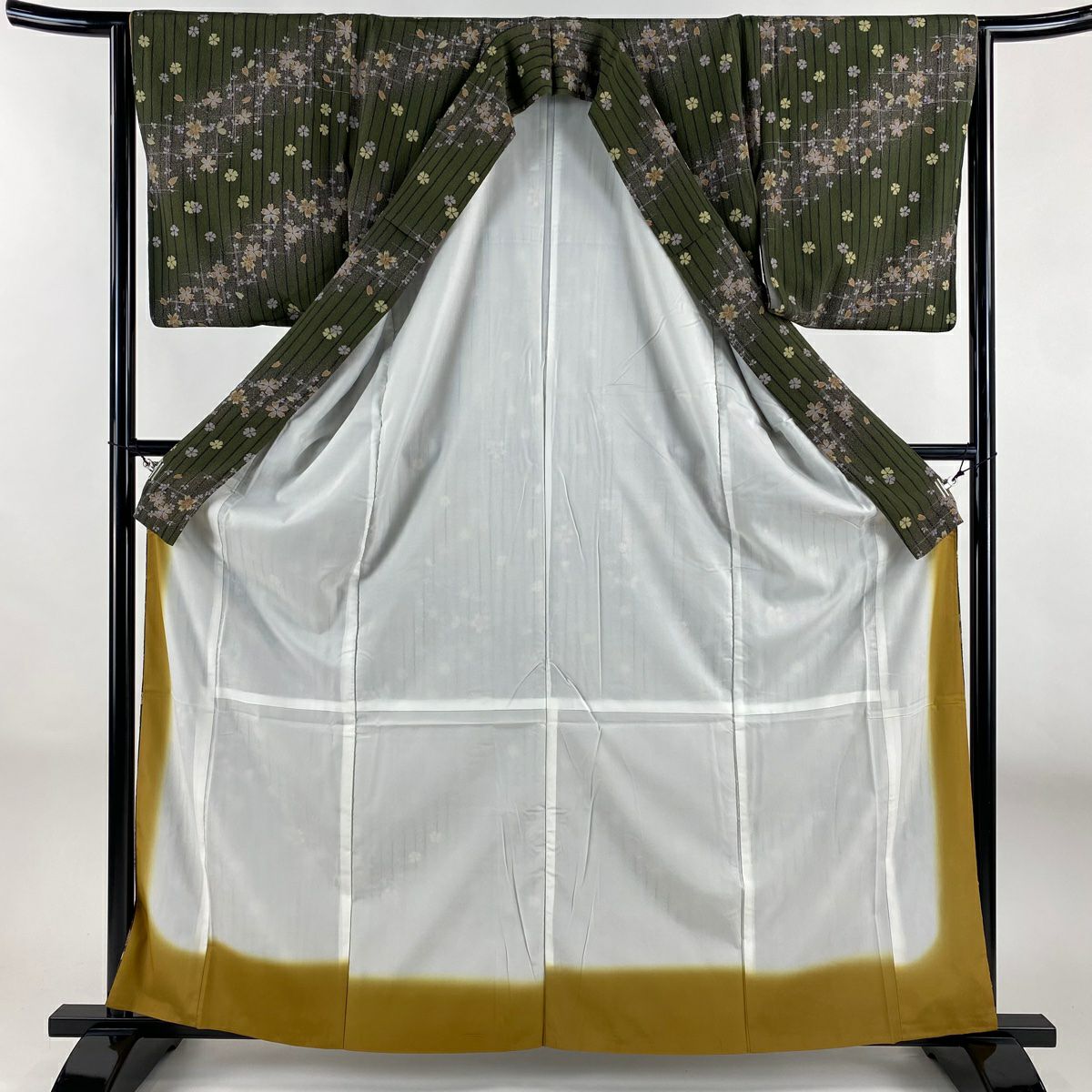 【美品】 小紋 身長161.5cm 袖長63.5cm S 雙層 可洗和服 樱花 直條紋 茶綠 化纖 優品級