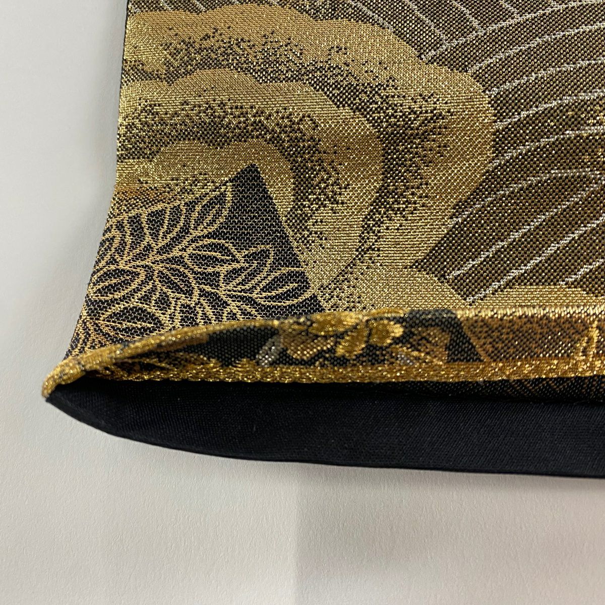 【美品】 袋帶 秀品級 雪輪 草花紋 金絲 金金箔 金色 六通 純蠶絲
