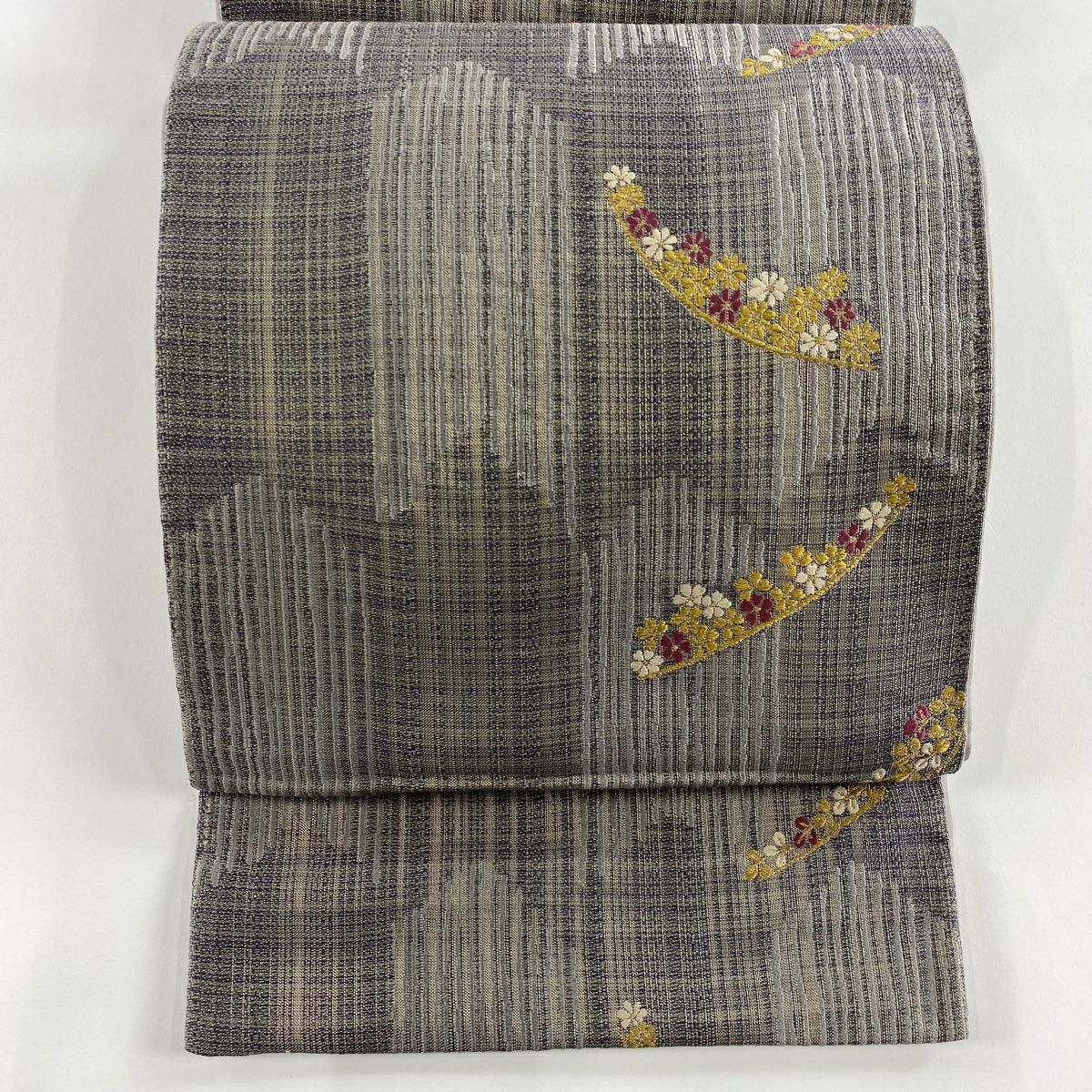 【美品】 袋帶 秀品級 花 矢絣紋 金銀彩 刺繡 灰紫 六通 純蠶絲