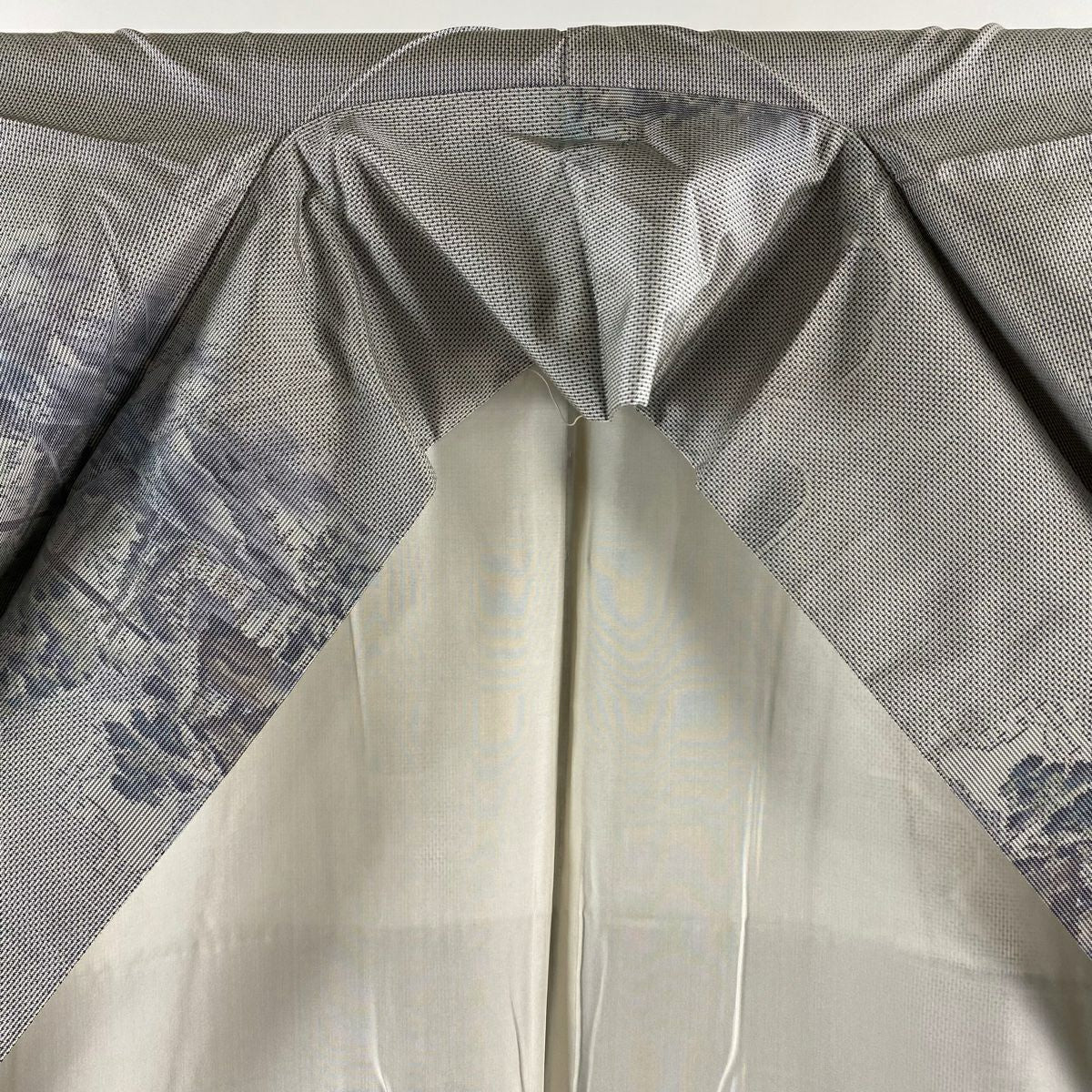 大島紬織 身長154cm 袖長62cm S 雙層 證書齊全 家屋 樹木 灰 純蠶絲 逸品級