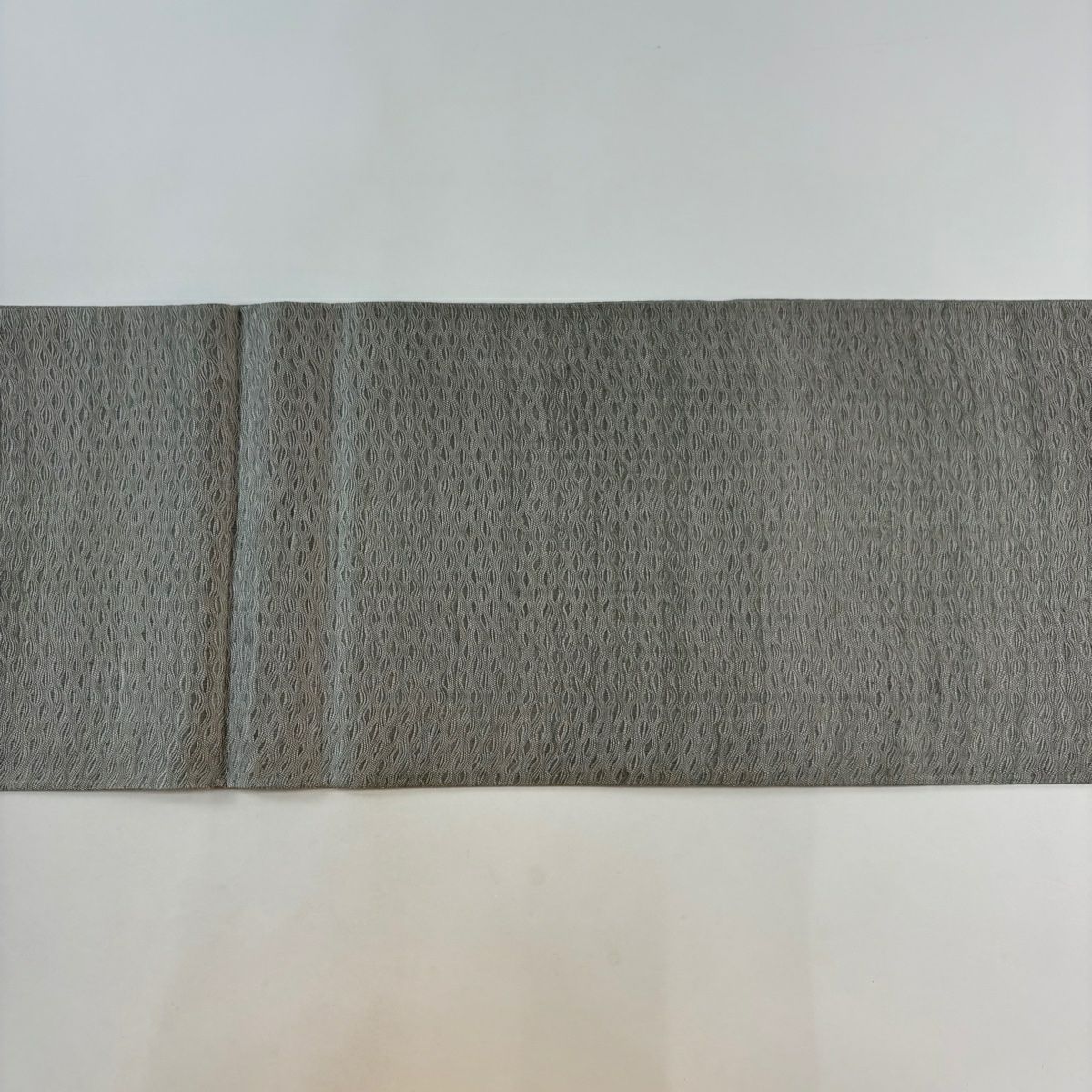 【美品】 袋帶 秀品級 草花紋紋 霞 銀通 金金箔線 灰綠色 大鼓圖案 純蠶絲