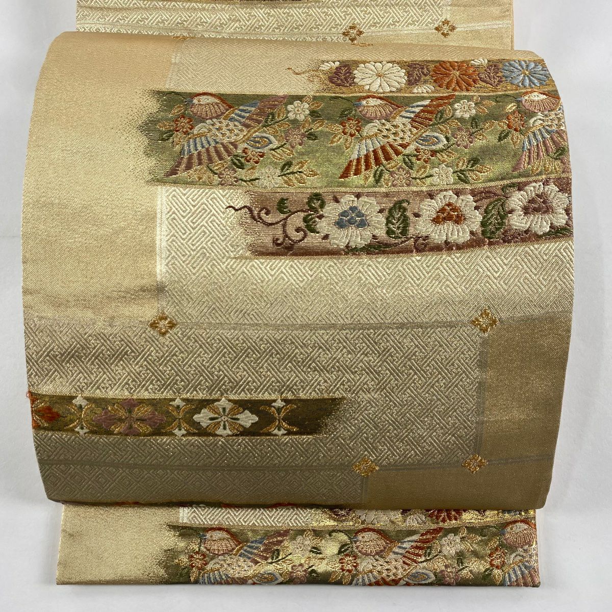 【美品】 袋帶 秀品級 鳥 花唐草紋 金絲 金金箔 金色 六通 純蠶絲