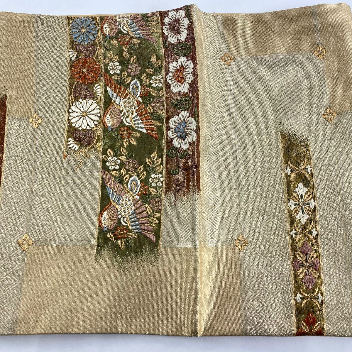 【美品】 袋帶 秀品級 鳥 花唐草紋 金絲 金金箔 金色 六通 純蠶絲