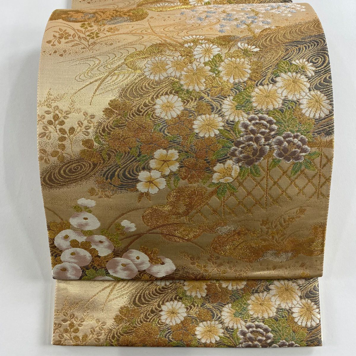 【美品】 袋帶 秀品級 草花紋 流水 刺繡 金銀彩 米色 六通 純蠶絲