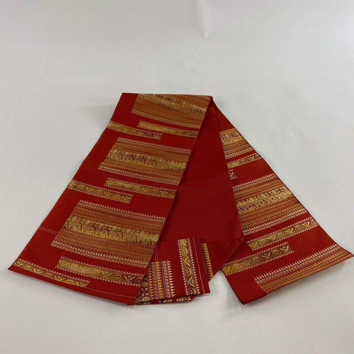 【美品】 名古屋帶 優品級 八寸名古屋帶 松樹葉仕立 雙層 幾何學圖案 金絲 茜 純蠶絲