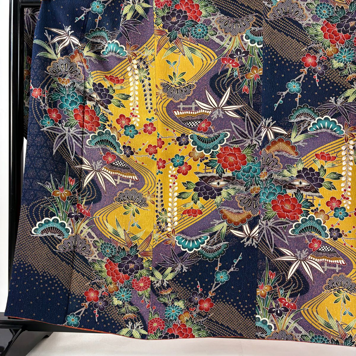 【美品】振袖禮服 身長160.5cm 袖長67cm M 雙層 松樹竹子梅花 流水 金銀彩 染分 黃土 純蠶絲 逸品級