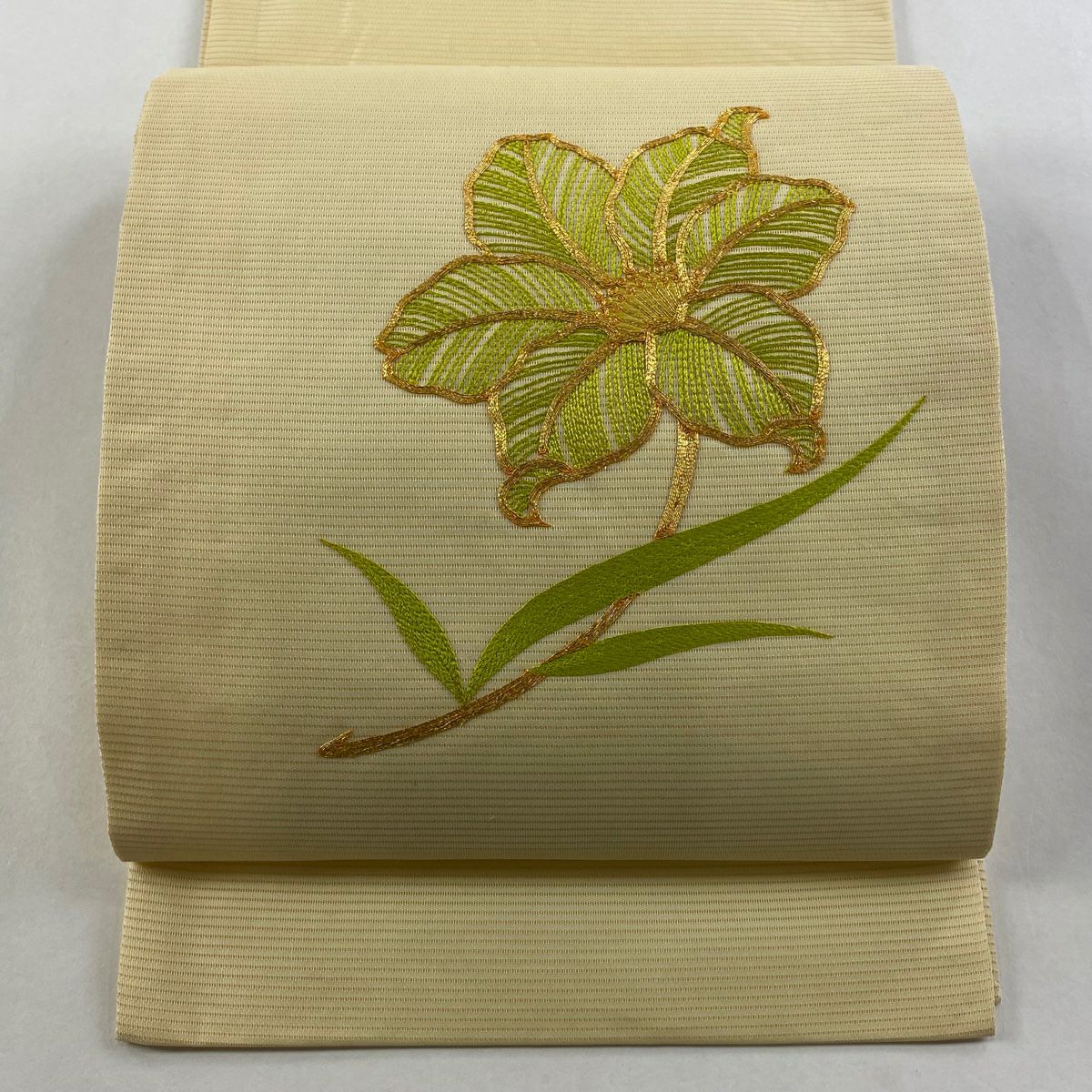 開口名古屋帶 優品級 夏帶 絽 草花紋刺繡 金線 淺黃 純蠶絲