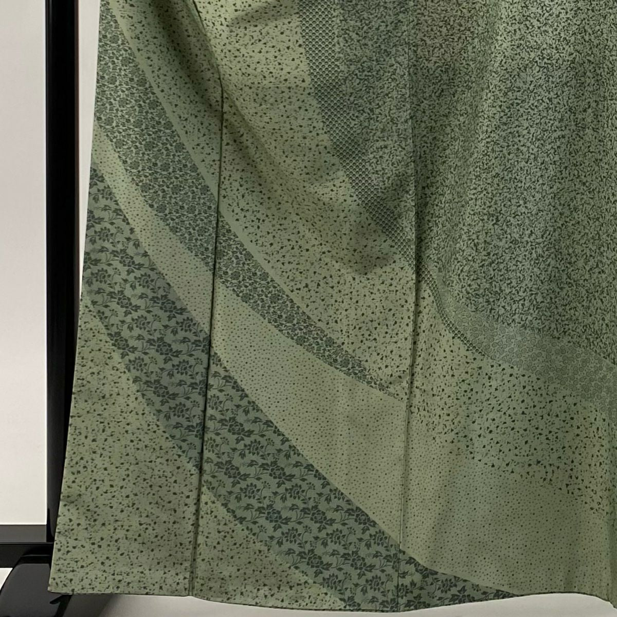 【美品】訪問服 身長164.5cm 袖長63.5cm S 雙層 大島紬織地 花唐草紋 幾何學圖案 淺綠 純蠶絲 名品級
