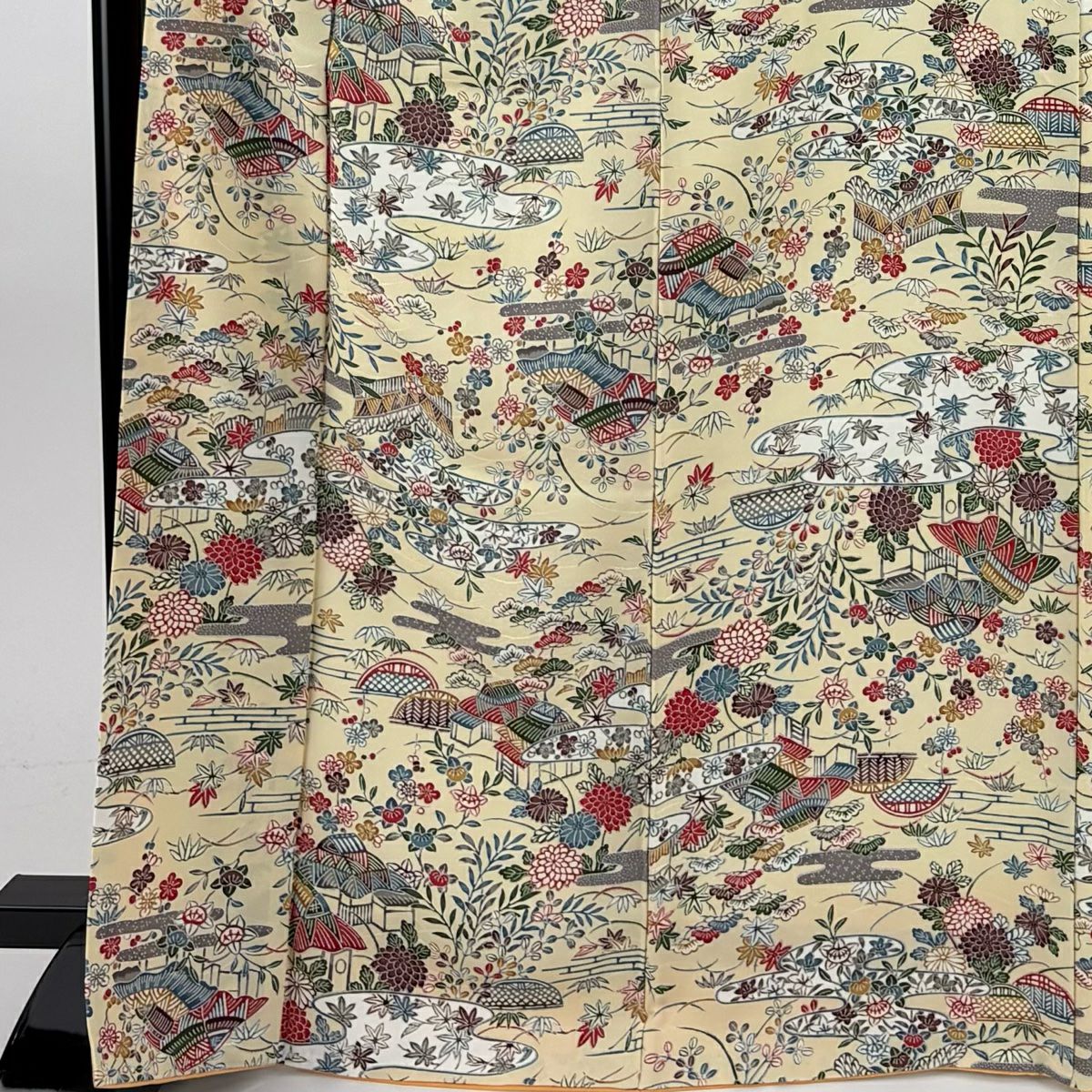 【美品】 小紋 身長167.5cm 袖長65.5cm M 雙層 建物 松樹竹子梅花 米色 純蠶絲 優品級