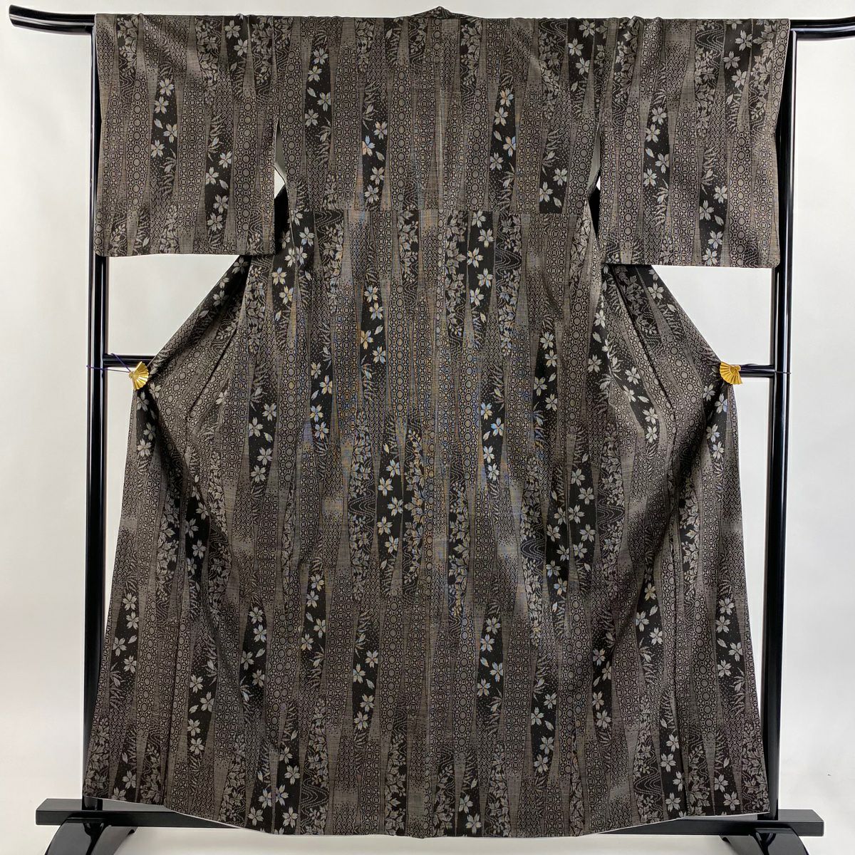 【美品】 大島織 身長160.5cm 袖長65cm M 雙層 純泥染 證書附 櫻花 流水 焦茶 純蠶絲 逸品級