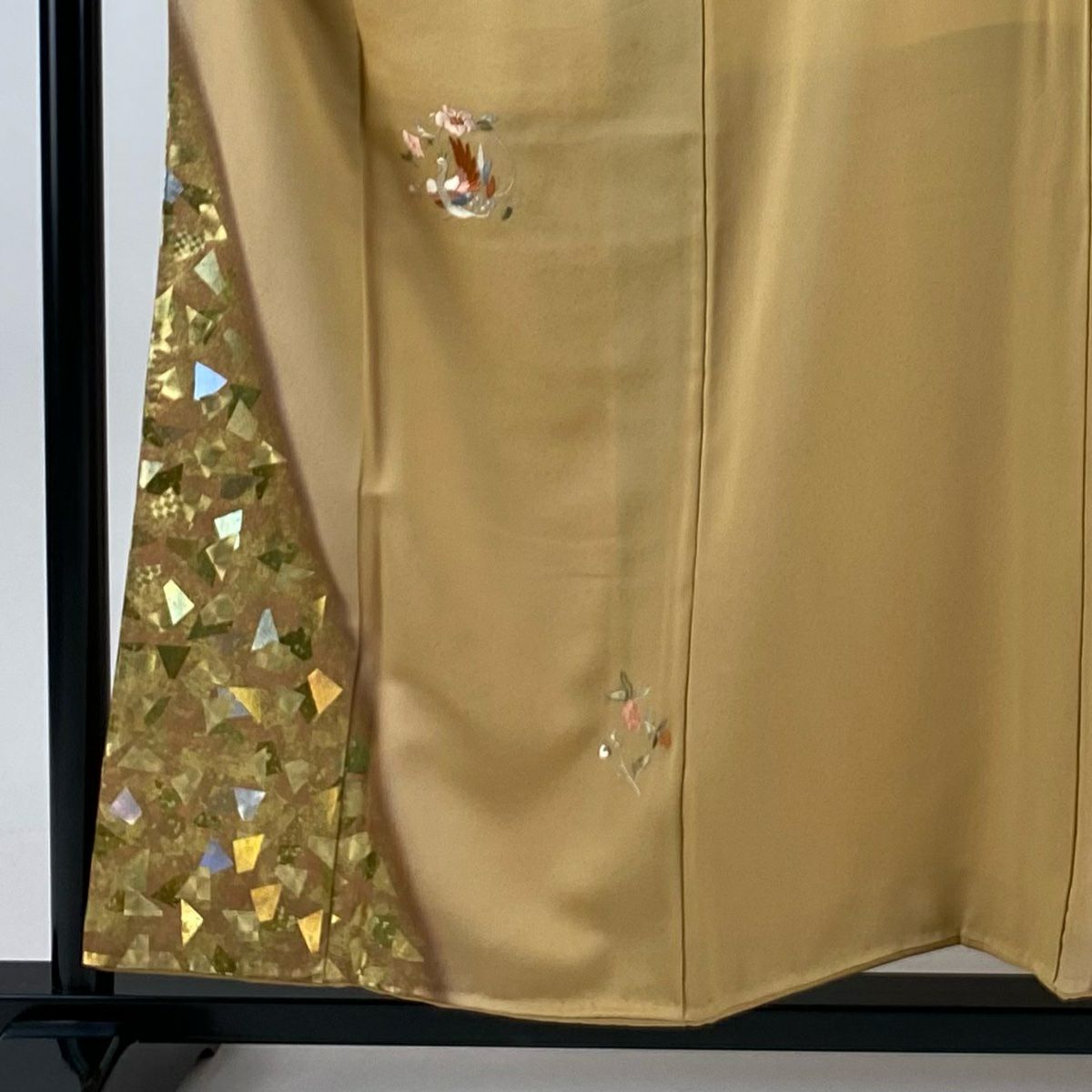 付下 身長156.5cm 袖長63cm S 雙層 吸棉仕立 有落款 鳳凰 花唐草紋 刺繡 金銀彩 山吹 純蠶絲 優品級
