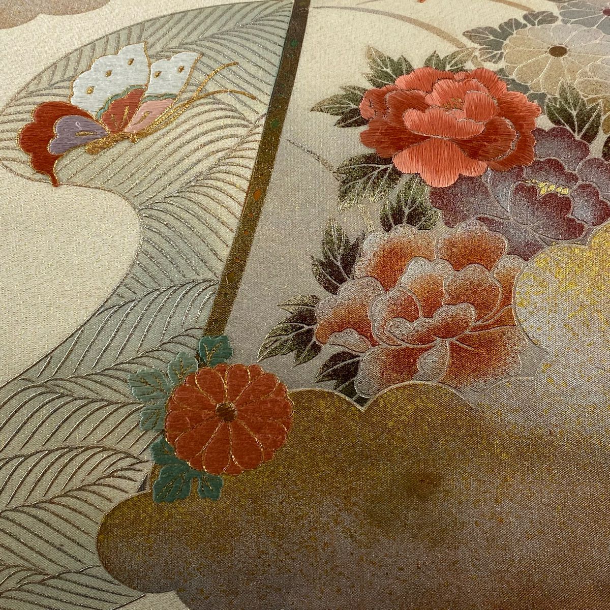 袋帶 秀品級 草花紋紋 蝶 金絲 金銀彩 奶油色 大鼓圖案 純蠶絲