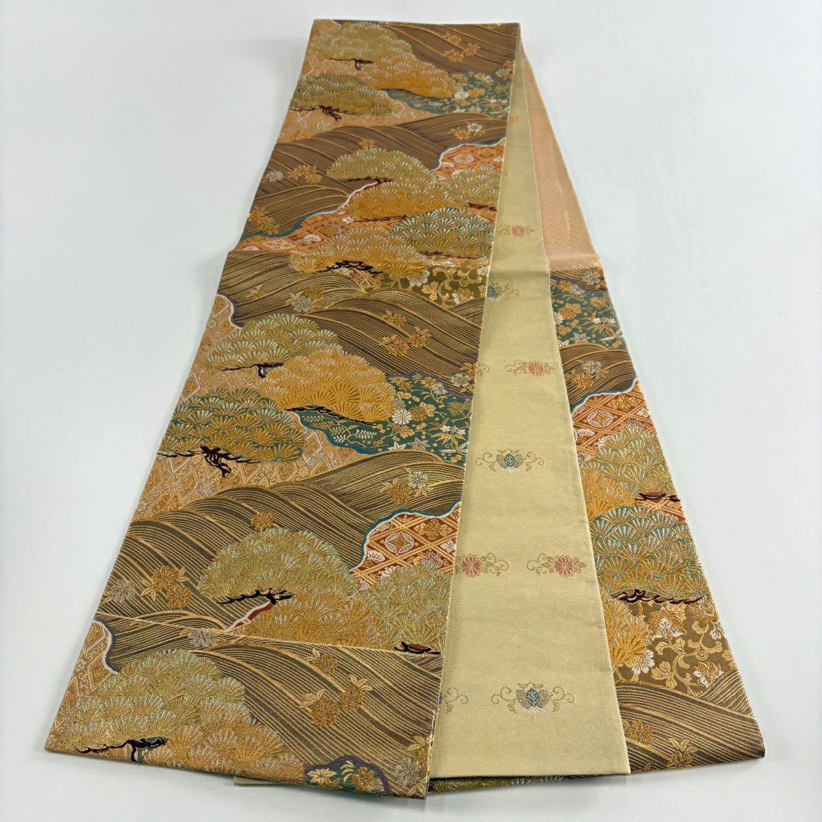 【美品】 袋帶 秀品級 松樹 波 金銀絲 金金箔 金色 六通 純蠶絲