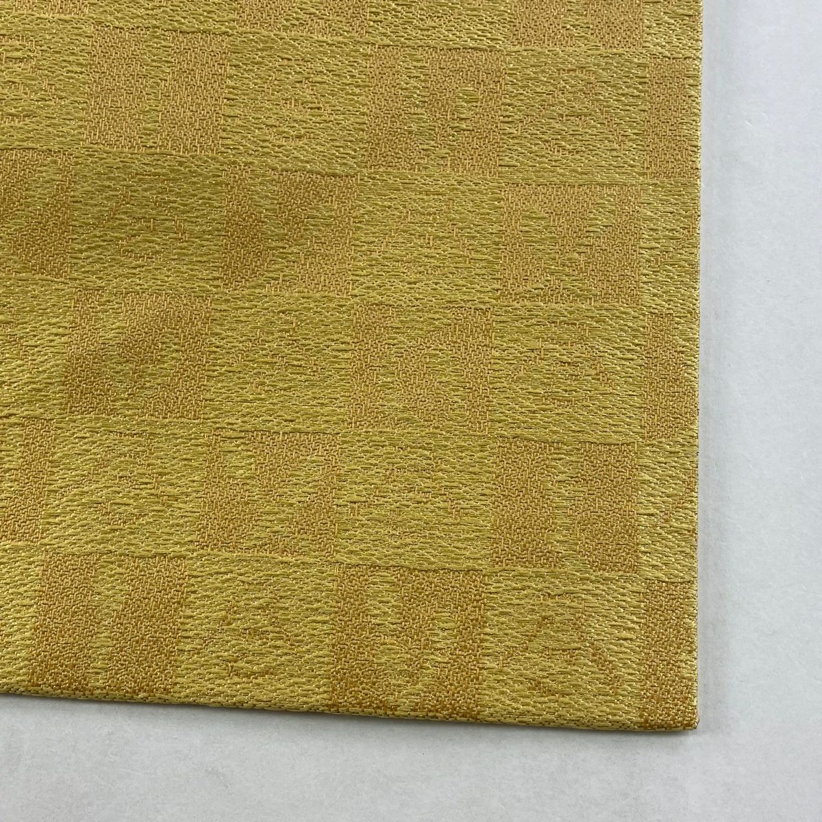 【美品】 名古屋帶 逸品級 入子菱 花菱 唐織 金絲 淺黃 純蠶絲