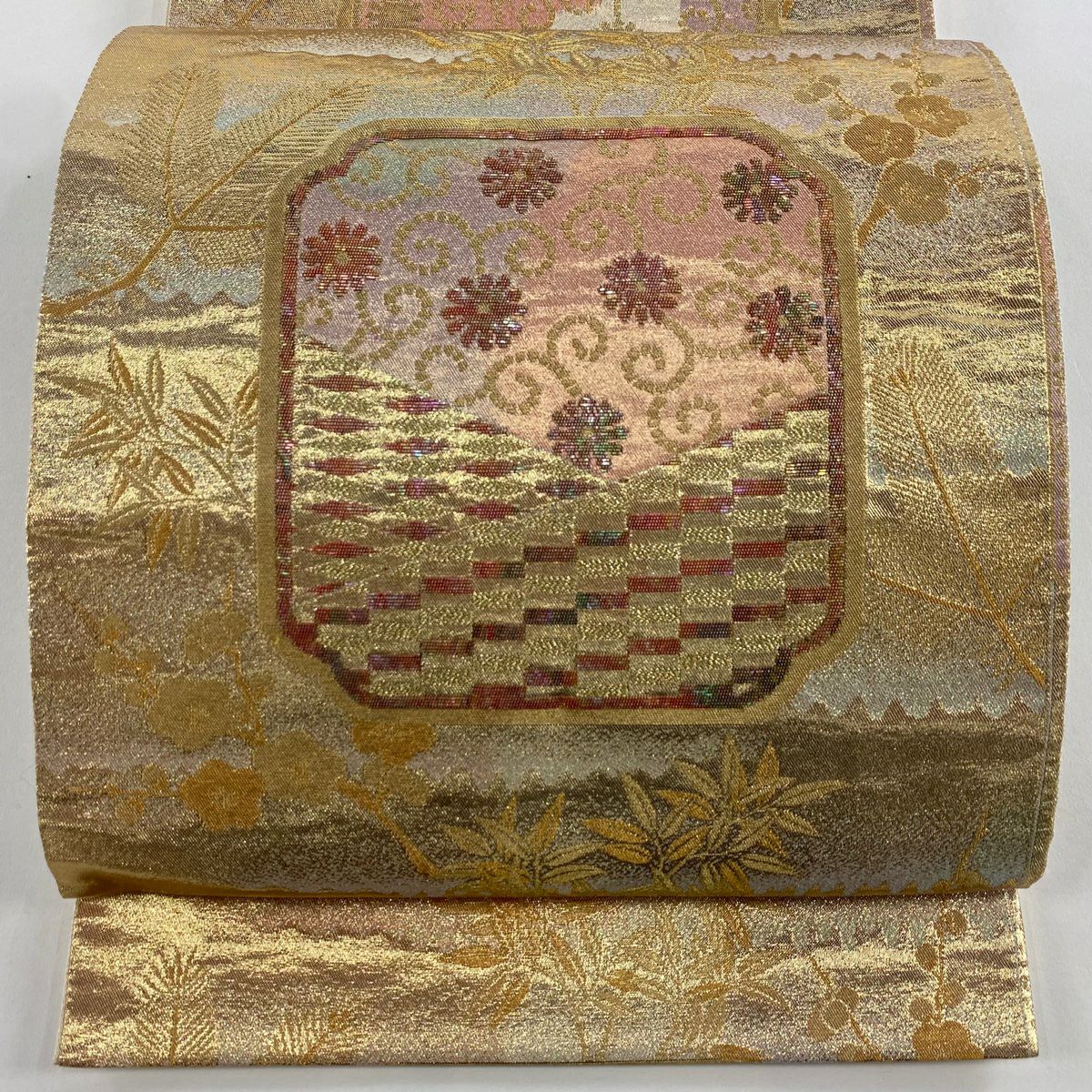 【美品】 袋帶 秀品級 螺鈿織 枝梅花 菊花唐草紋 金糸 金金箔 金色 大鼓圖案 純蠶絲