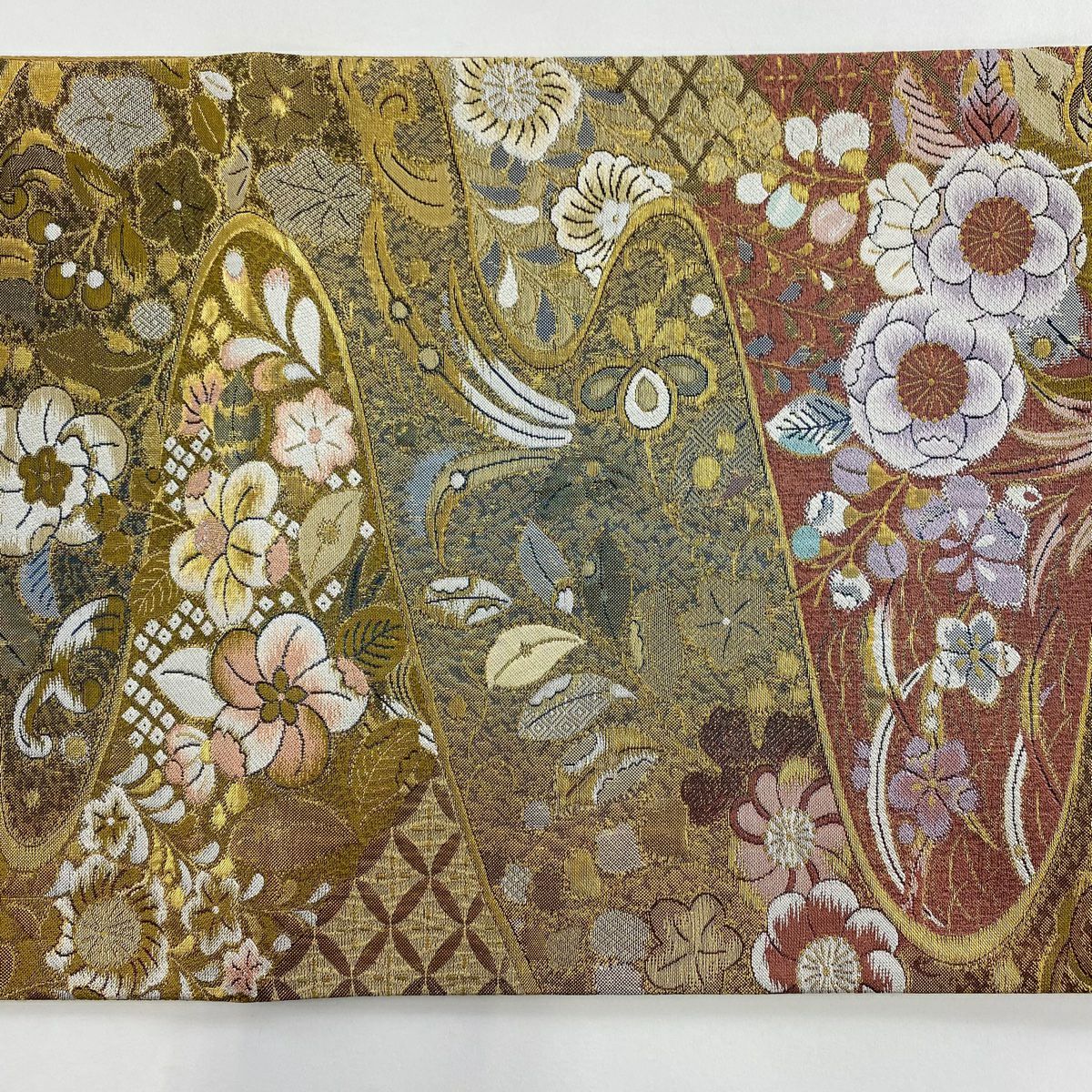 【美品】 袋帶 秀品級 草花紋紋 波 金金箔 金色 六通 純蠶絲