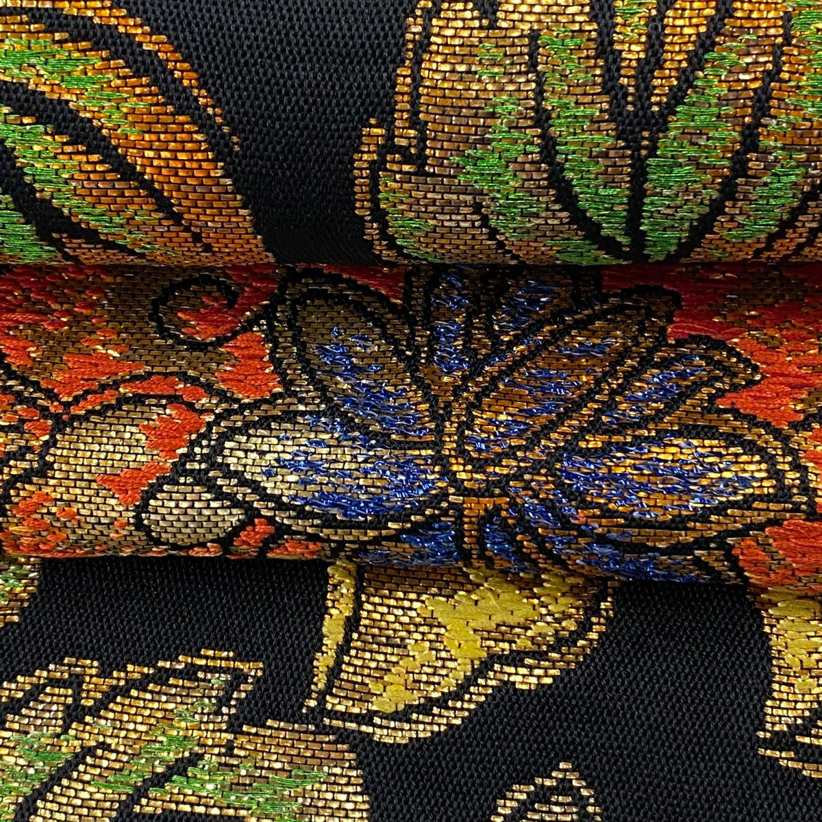 【美品】 袋帶 逸品級 大牡丹印金 關西仕立 草花紋紋 金金箔 拉麵絲 黑 六通 純蠶絲