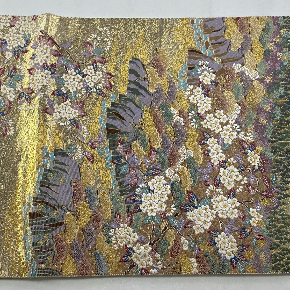 【美品】 袋帶 名品級 長嶋成織物 落款あり 晴天 松樹梅花 樹木 刺繡 金絲 金色 六通 純蠶絲