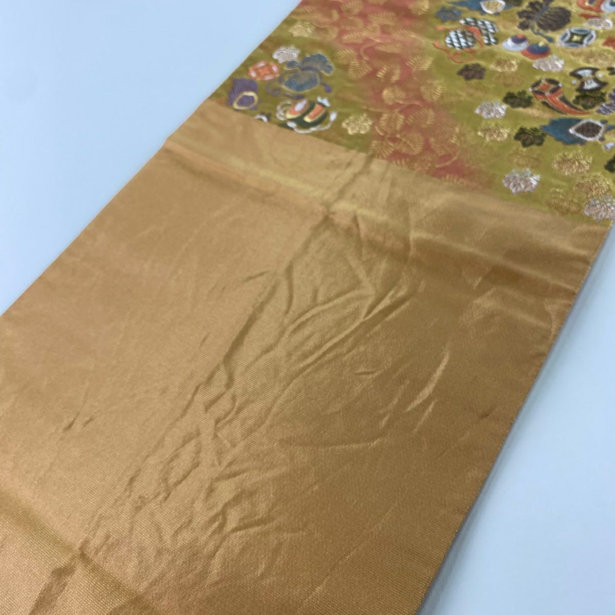 【美品】 袋帶 秀品級 寶盡くし 松樹 金銀線 金金箔 金色 六通 純蠶絲