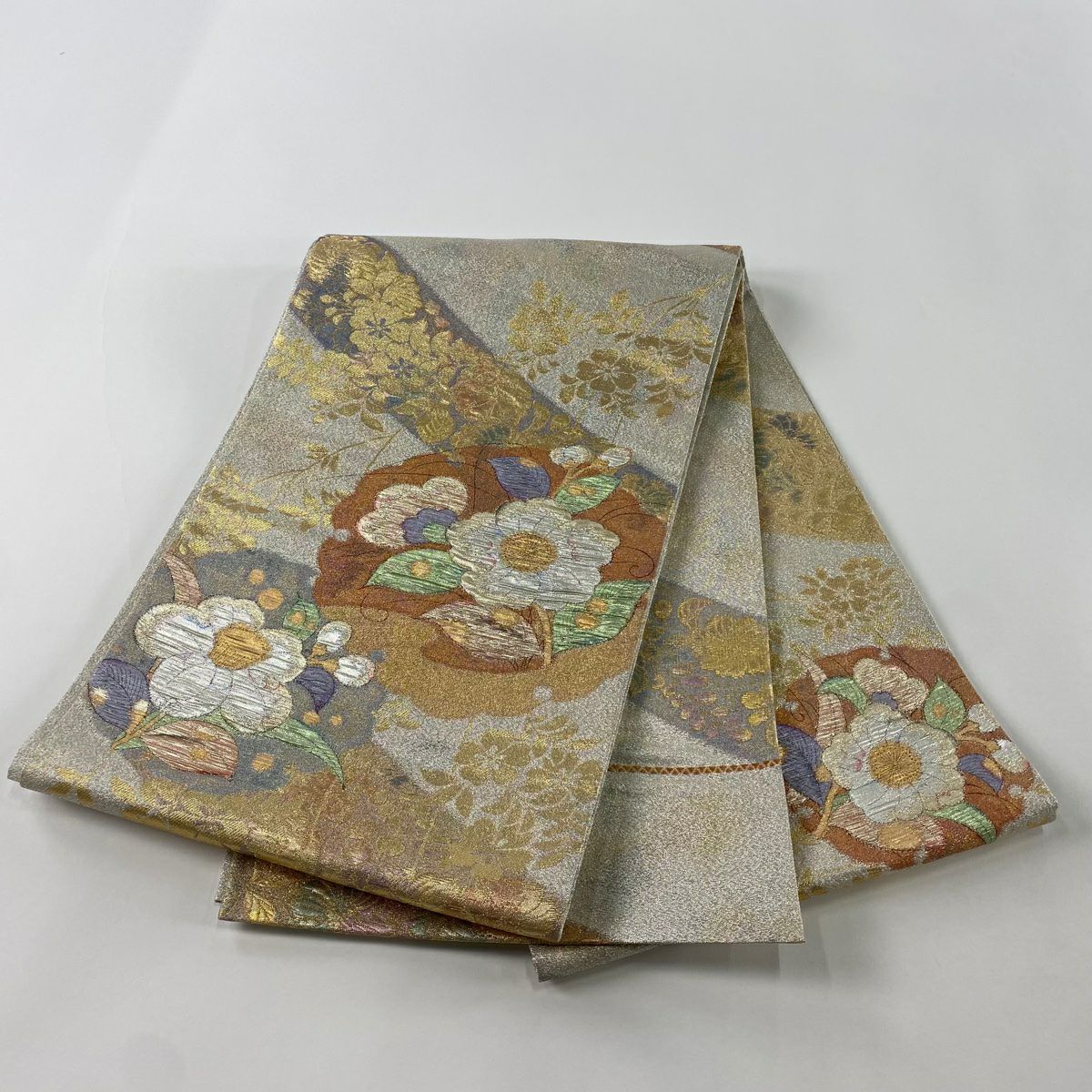 【美品】 袋帶 優品級 草花紋 椿 金金箔 金色 大鼓圖案 純蠶絲