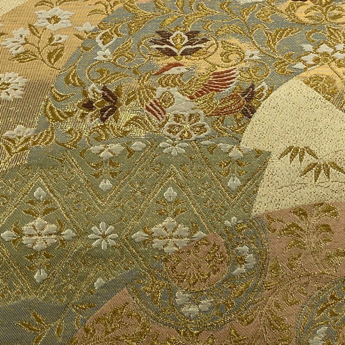 【美品】 袋帶 秀品級 關西仕立 扇子面 向鳥 金絲 金金箔 米色 六通 純蠶絲