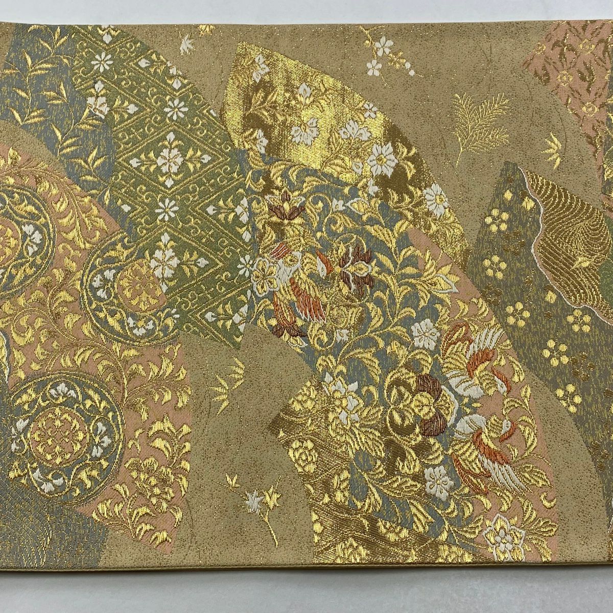 【美品】 袋帶 秀品級 關西仕立 扇子面 向鳥 金絲 金金箔 米色 六通 純蠶絲