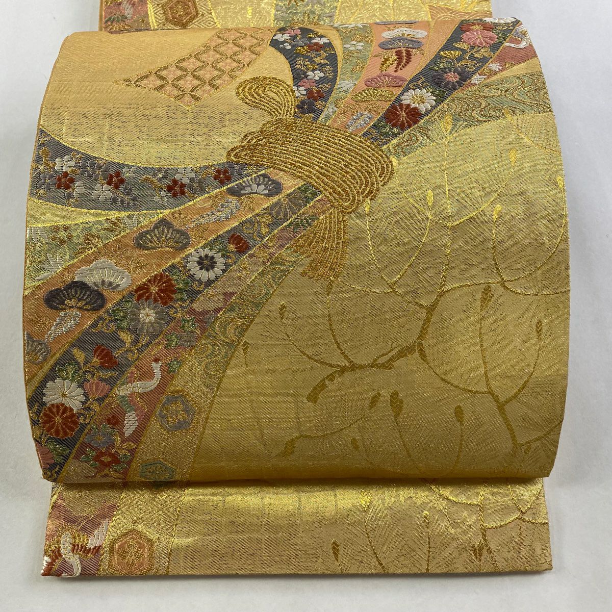 袋帶 秀品級 振袖禮服禮服用 束帶熨斗紋 草花紋紋 金絲 金金箔 金色 六通 純蠶絲