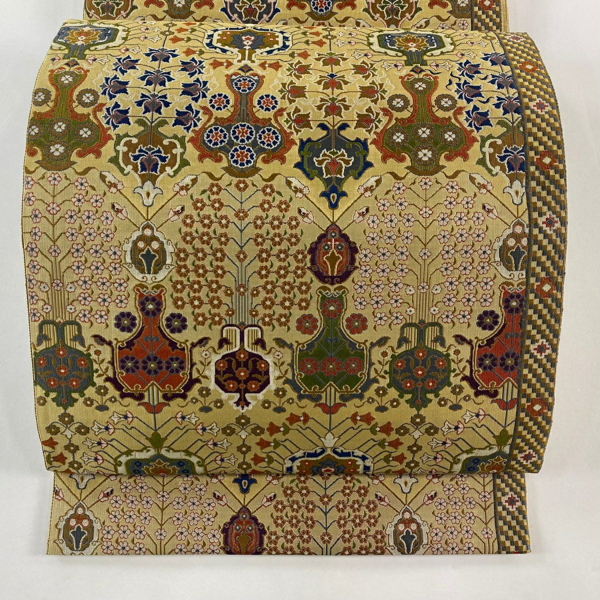 【美品】 袋帶 名品級 草花紋 幾何圖案 淺黃 六通 純蠶絲