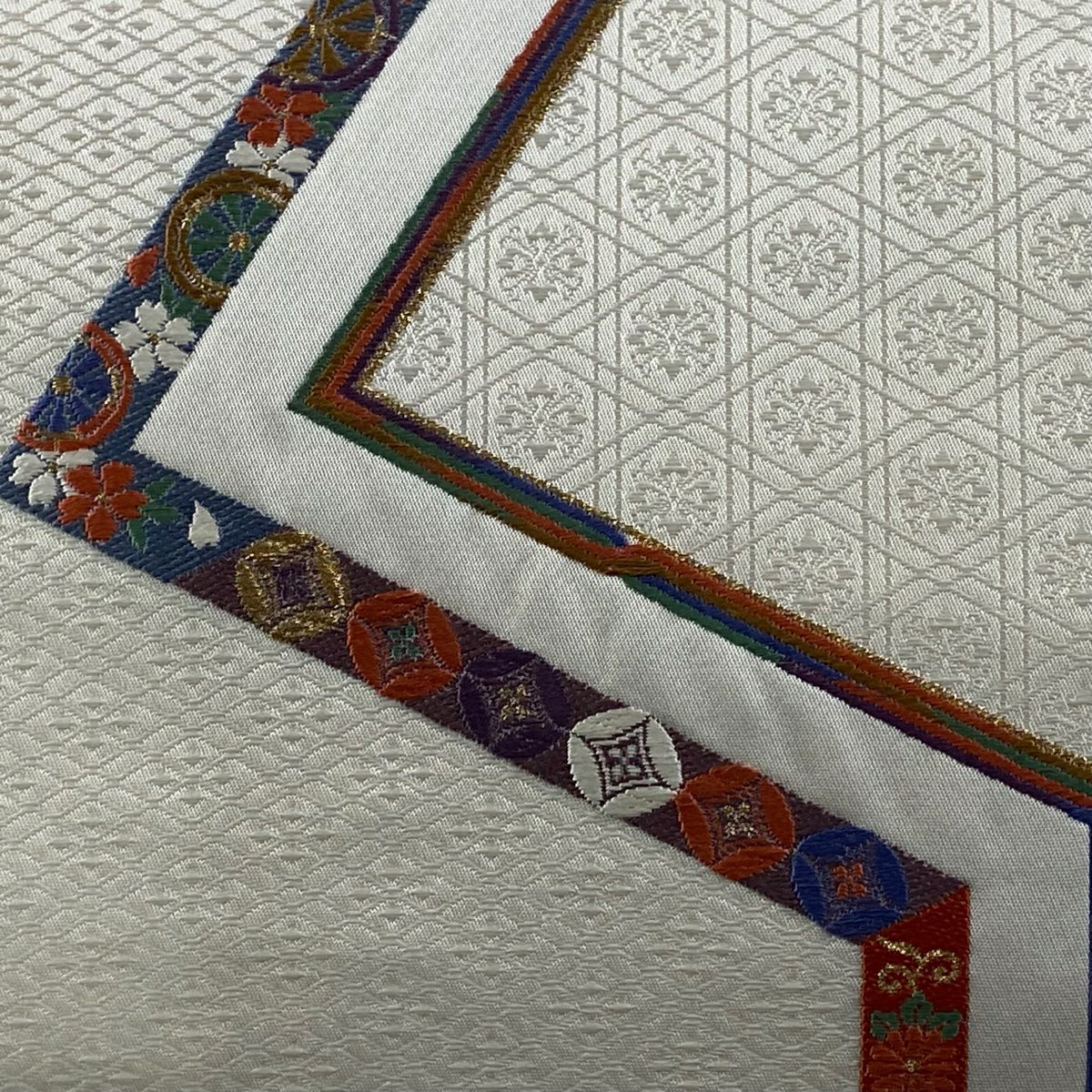 袋帶 秀品級 七寶 草唐草紋 金絲 刺繡 奶油色 大鼓圖案 純蠶絲