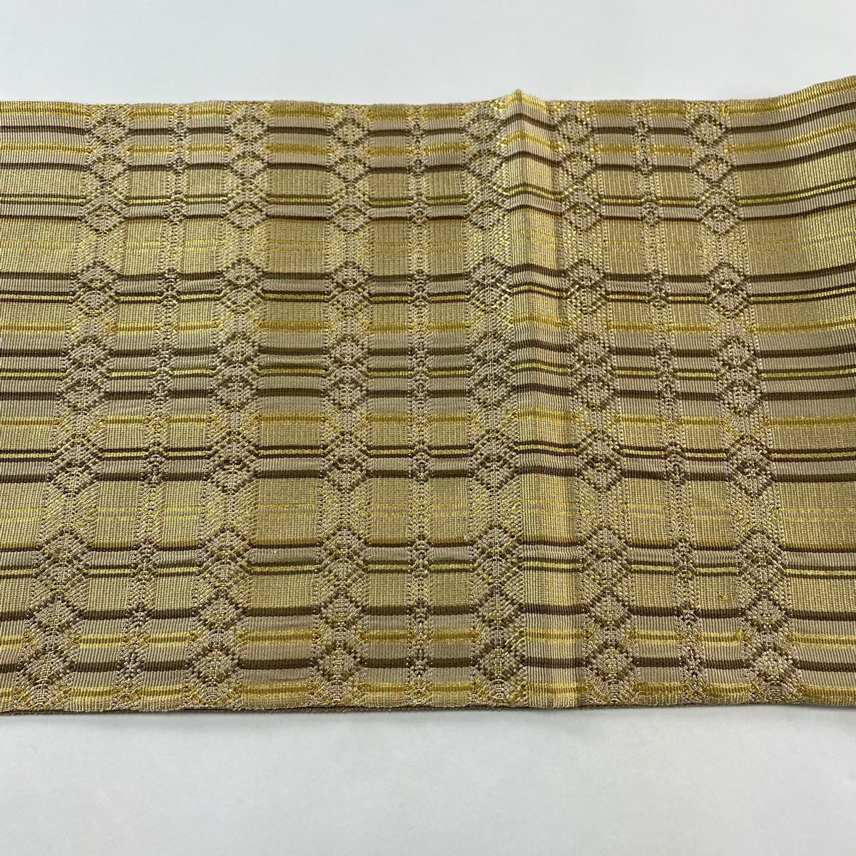 【美品】 袋帶 名品級 橫段 紋理 金絲 淺茶 細腰帶圖案 純蠶絲