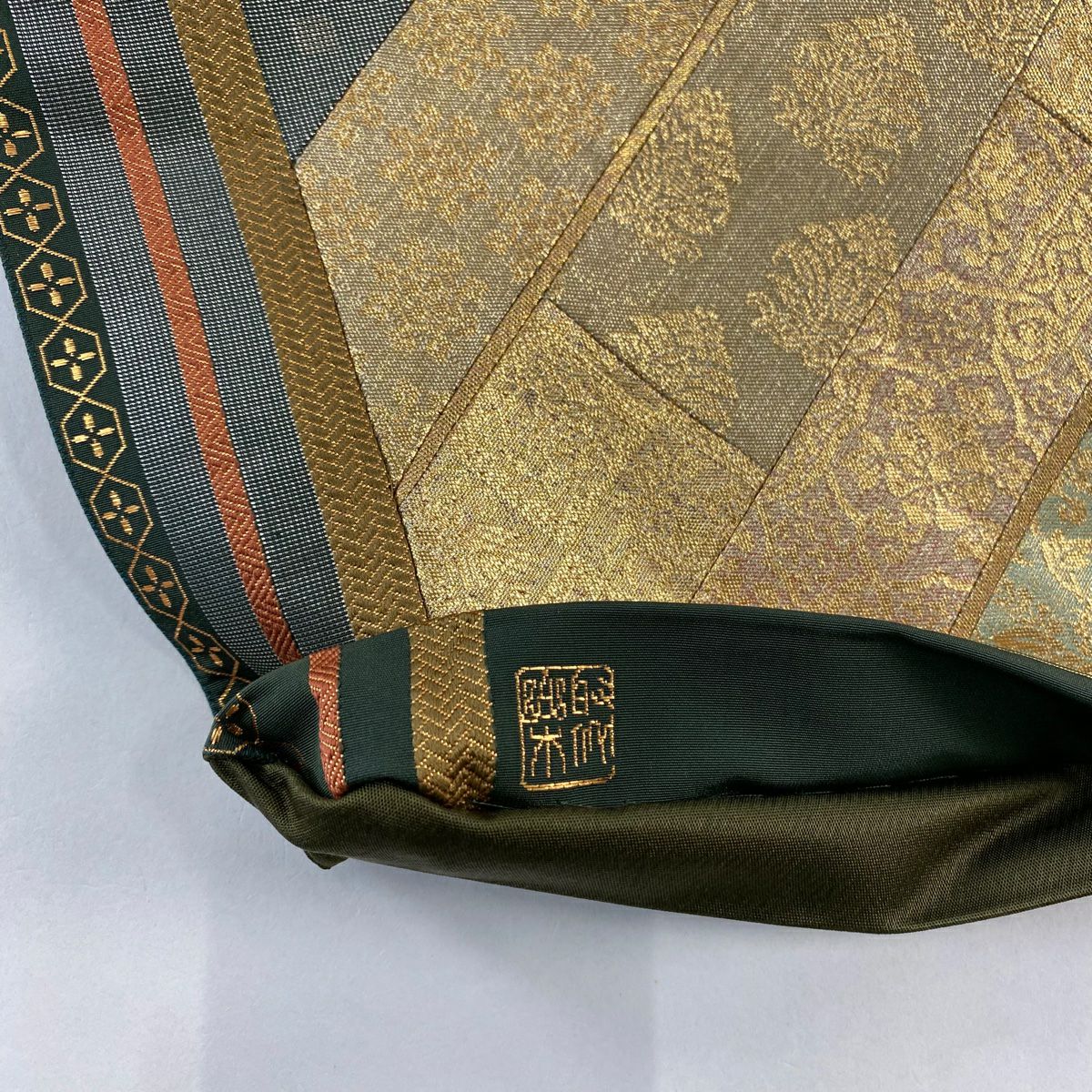 【庫存清倉】 袋帶 名品級 じゅらく 有落款 草花紋 雪芝 切嵌 金金箔 深綠 大鼓圖案 純蠶絲