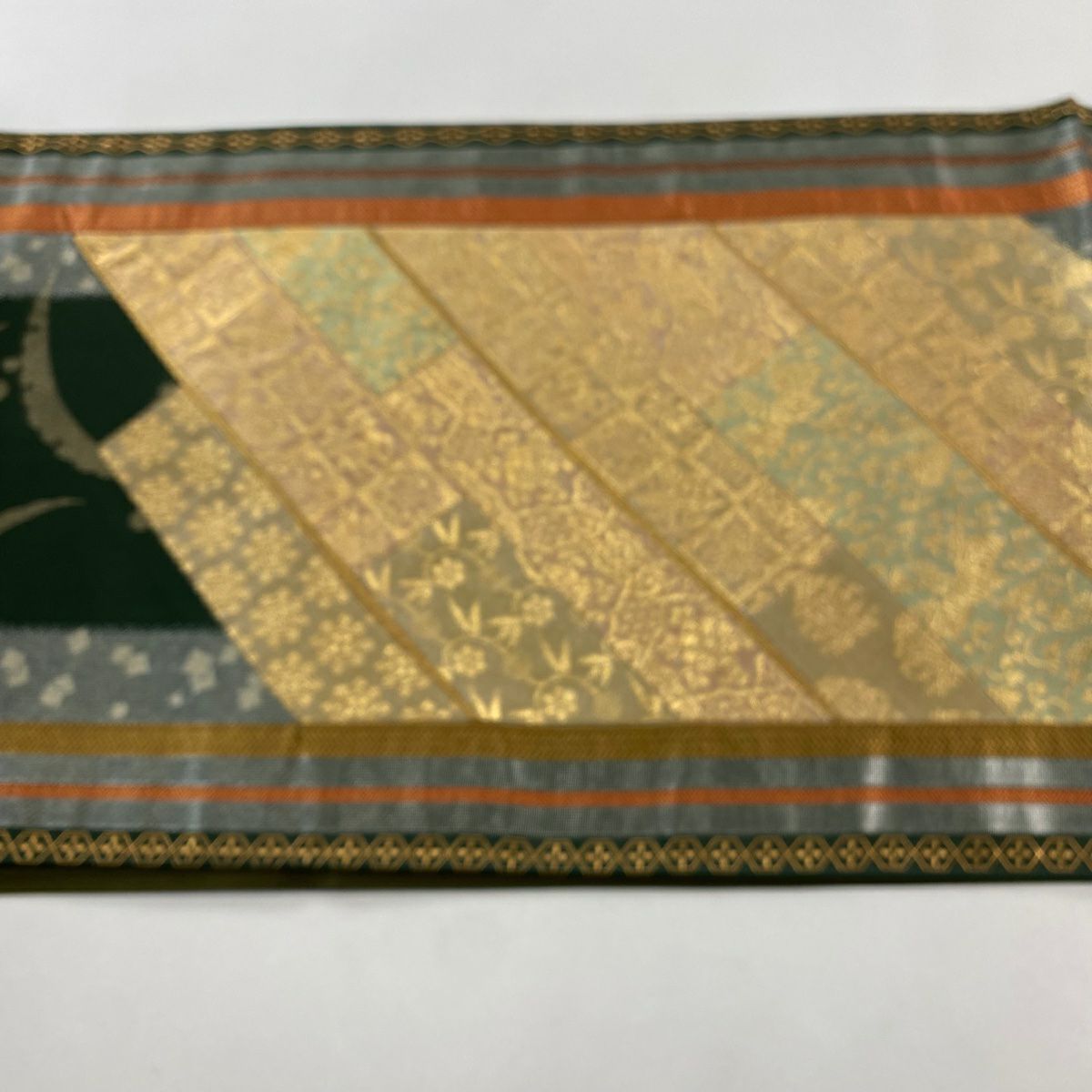 【庫存清倉】 袋帶 名品級 じゅらく 有落款 草花紋 雪芝 切嵌 金金箔 深綠 大鼓圖案 純蠶絲