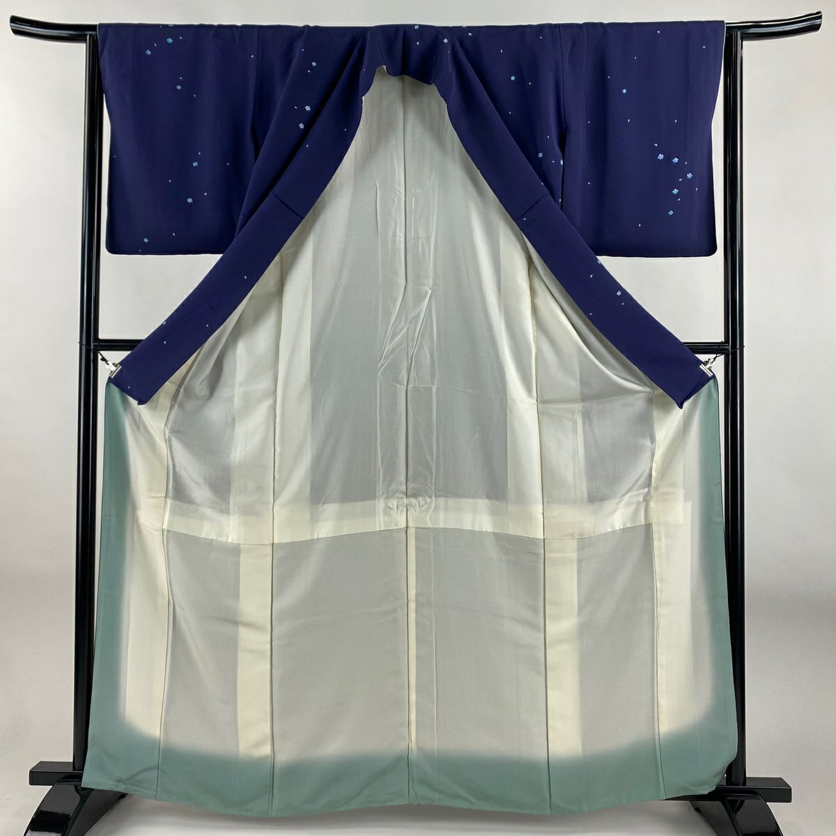 【美品】 小紋 身長161.5cm 袖長63.5cm S 雙層 菅有鬼一 落款あり 花 花瓣 深藍 純蠶絲 名品級
