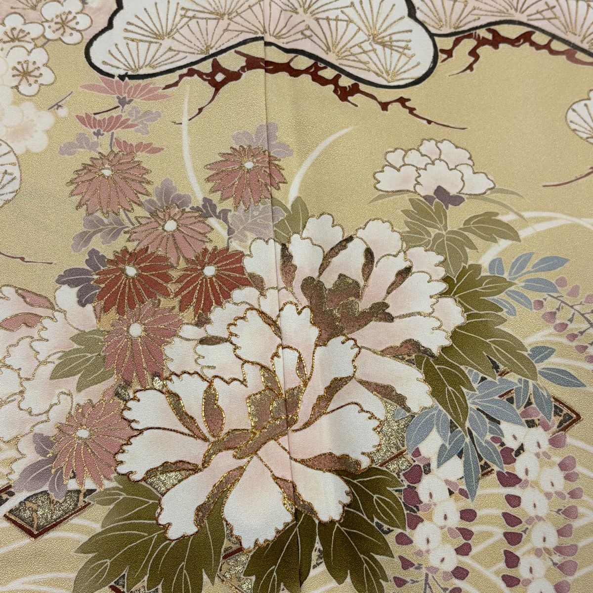 色留袖禮服 身長155.5cm 袖長63.5cm S 雙層 花筏 松樹 金絲 金銀彩 米色 純蠶絲 優品級 一個紋