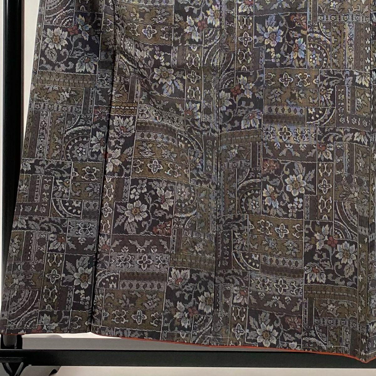 【美品】 紬織織 身長157cm 袖長64cm M 雙層 花唐草紋 幾何學圖案 墨色 純蠶絲 秀品級