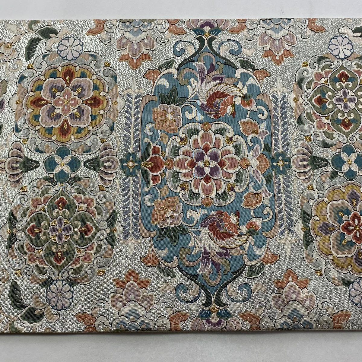 【美品】 袋帶 逸品級 有落款 華紋 向鳥 金銀金箔 銀色 六通 純蠶絲