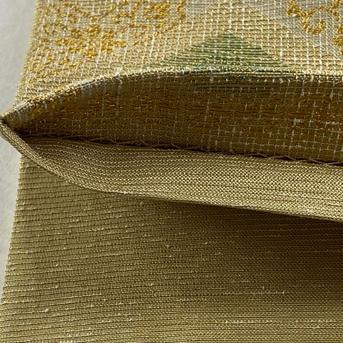 【美品】 袋帶 逸品級 鳳凰 松樹 金銀絲 米色 六通 純蠶絲