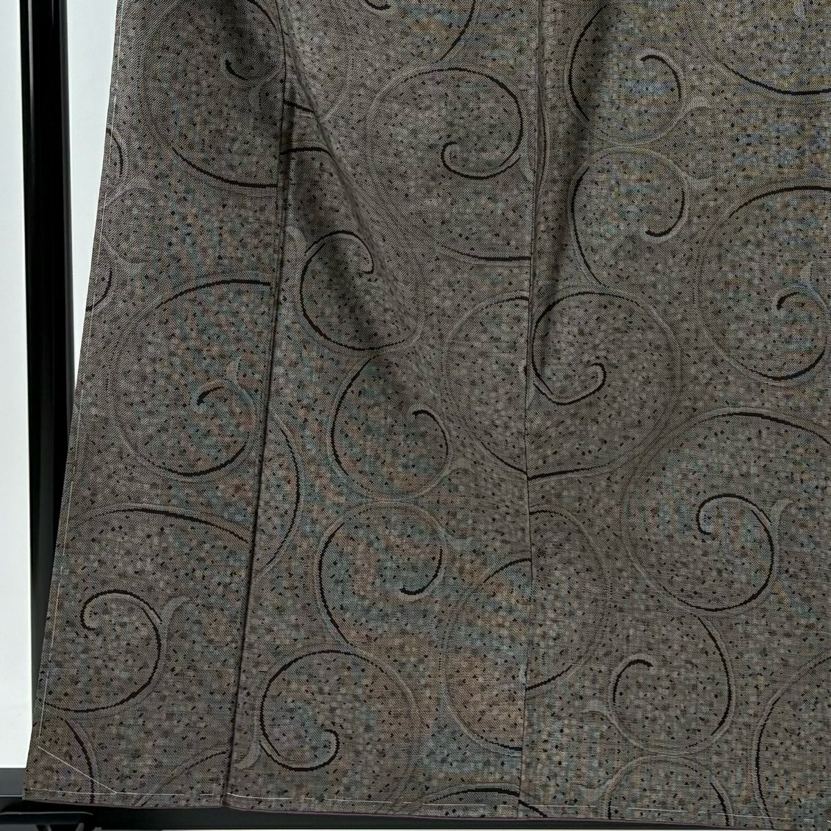 【美品】 大島紬織 身長159.5cm 袖長64.5cm M 雙層 純泥染 證書附帶 唐草紋 灰茶 純蠶絲 逸品級