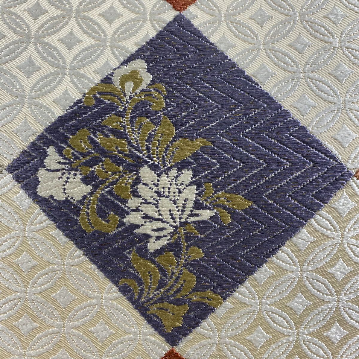 【美品】 袋帶 名品級 菱 草花紋 唐織 金絲 奶油 六通 純蠶絲