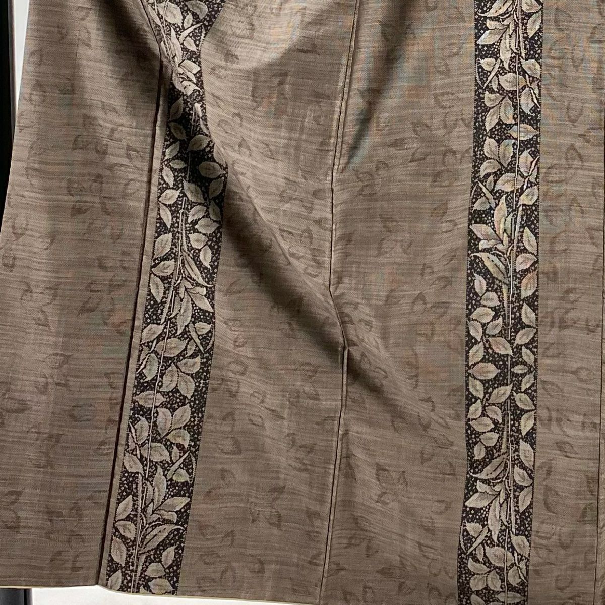 【美品】 紬織 身長156cm 袖長65cm M 雙層 葉柄 焦茶 純蠶絲 秀品級