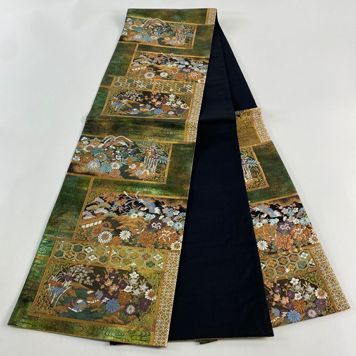 【美品】 袋帶 秀品級 草花紋紋 鳥刺繡 金糸 綠 六通 純蠶絲