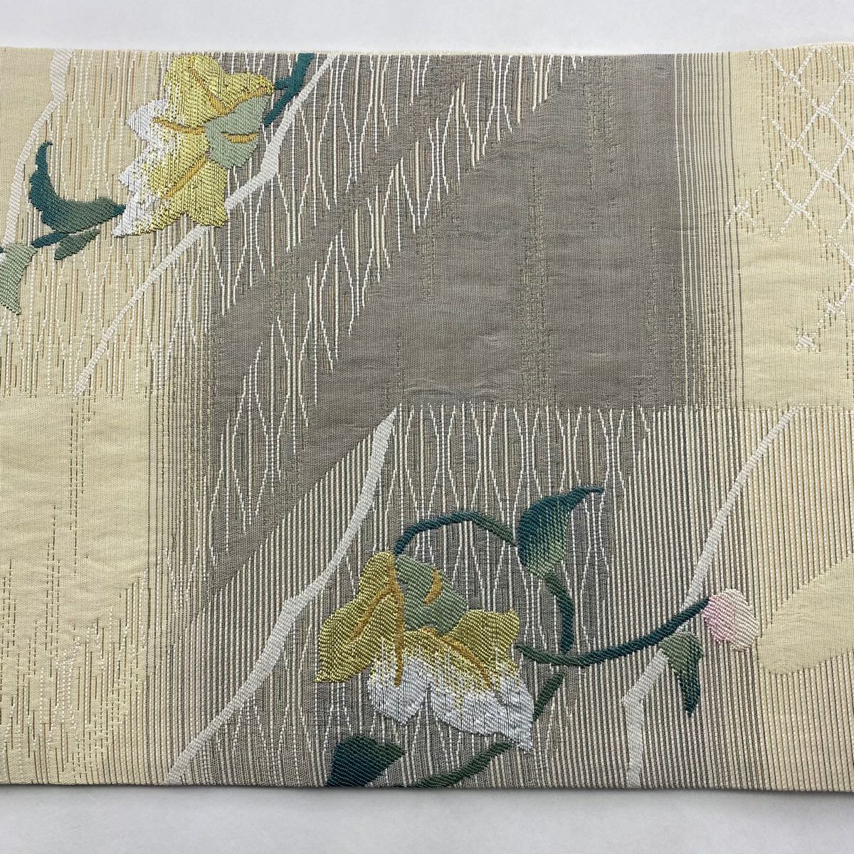 【美品】 袋帶 名品級 草花紋 金糸 金金箔 奶油色 純蠶絲