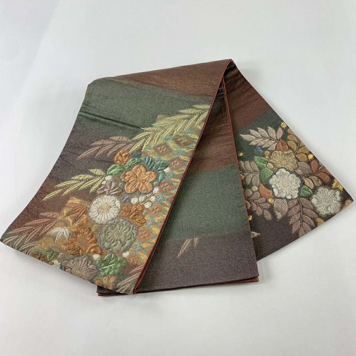 【美品】 袋帶 名品級 草花紋紋 菱 金金箔 銀通 小豆 深紅色 お太鼓圖案 純蠶絲
