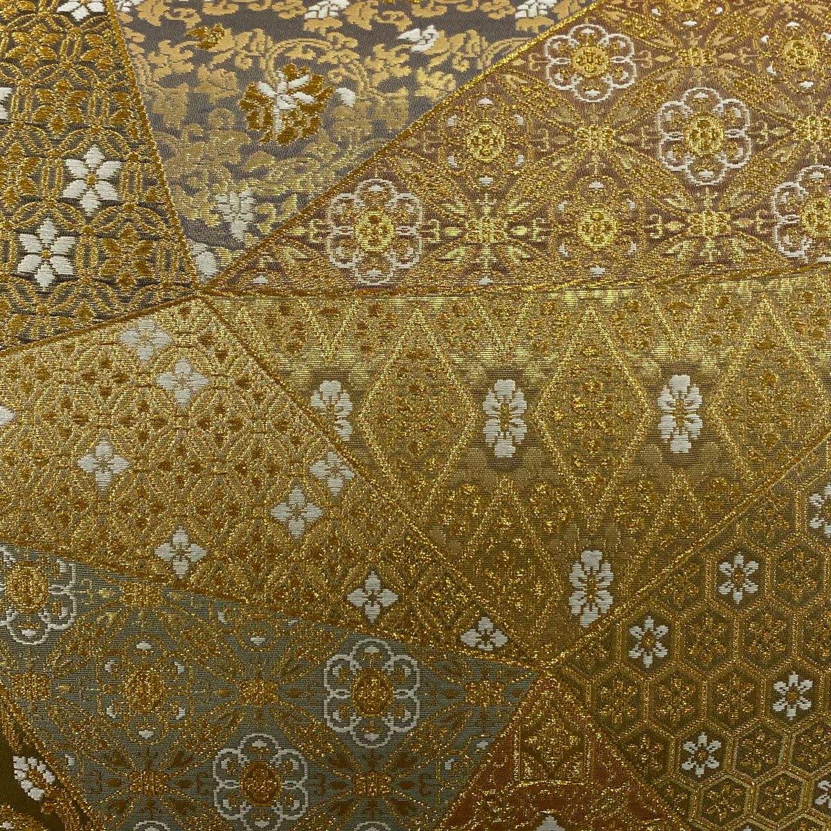 【美品】 袋帶 名品級 七寶 花唐草紋 金金箔 金絲 金色 六通 純蠶絲