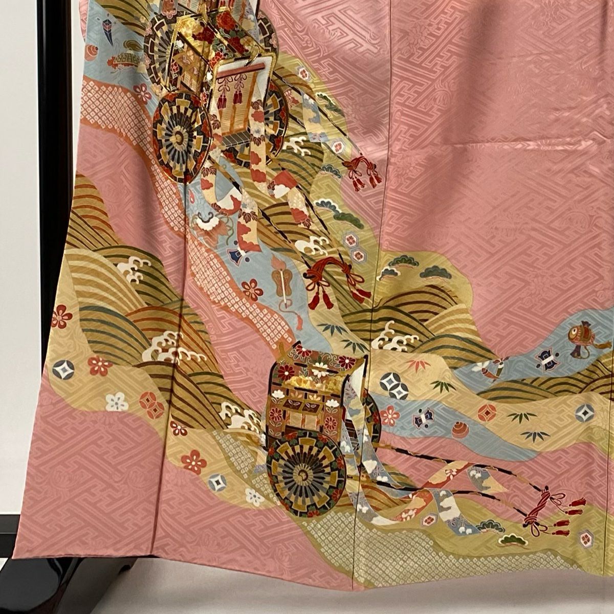 振袖禮服 身長161.5cm 袖長62.5cm S 雙層 手繪友禪 落款御所車 寶盡くし 金絲 金銀彩 粉紅 純蠶絲 名品級